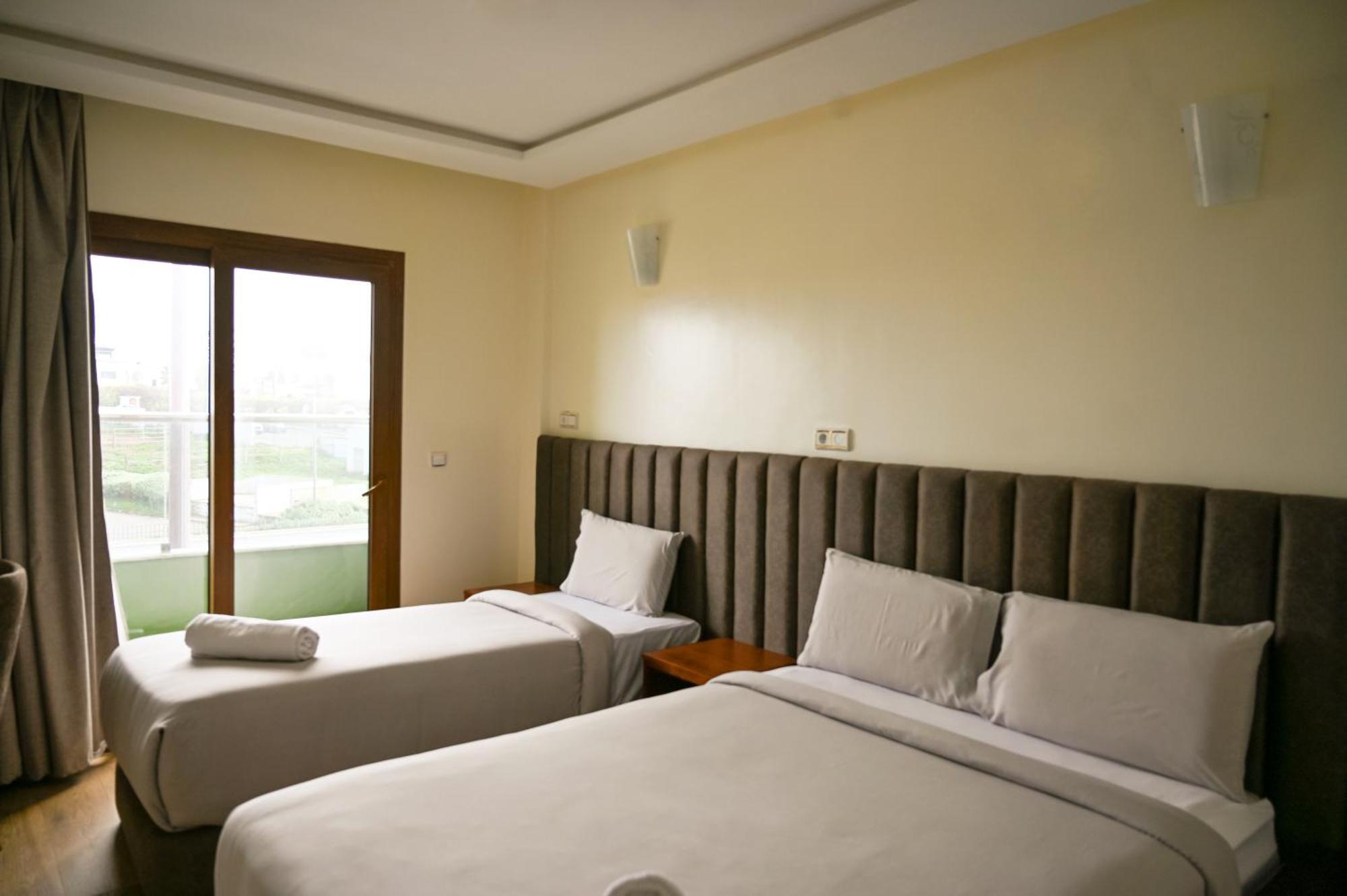 Hotel Jawharat 엘자디다 외부 사진